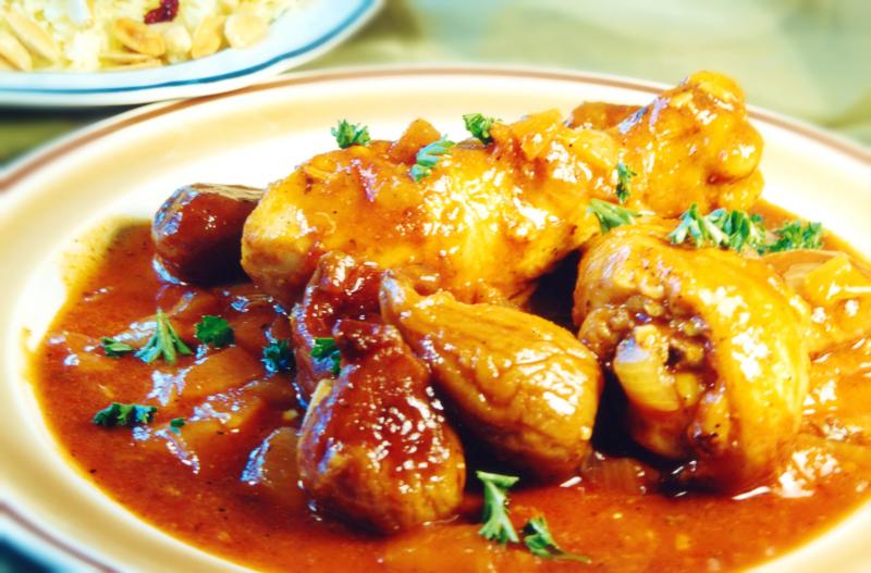 Chicken baked in fig sauce
